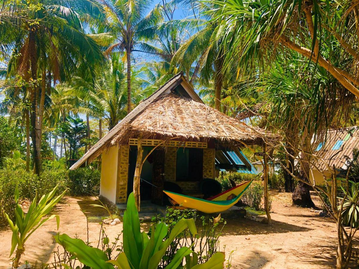 Reggae Island Private Island Hotel Koh Phayam Exterior photo